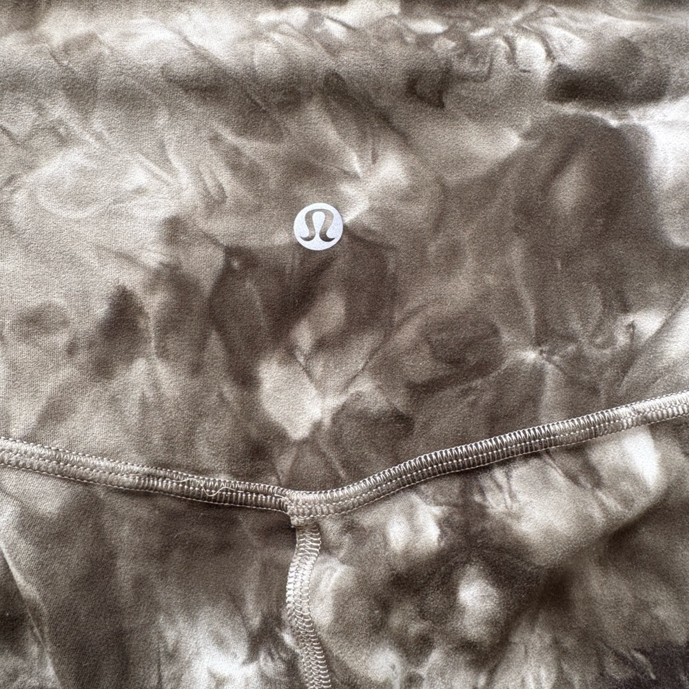 Lululemon Athletica Align High Rise Crop 21” in Diamond Dye - Picture 3 of 4
